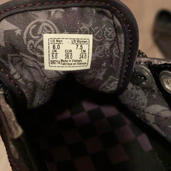 Harry Potter Vans! Dark gray shoe with dark purple threading and black rubber. - Picture 6 of 6